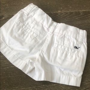 Vineyard Vines White Shorts
